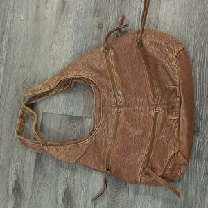 Bueno Purse